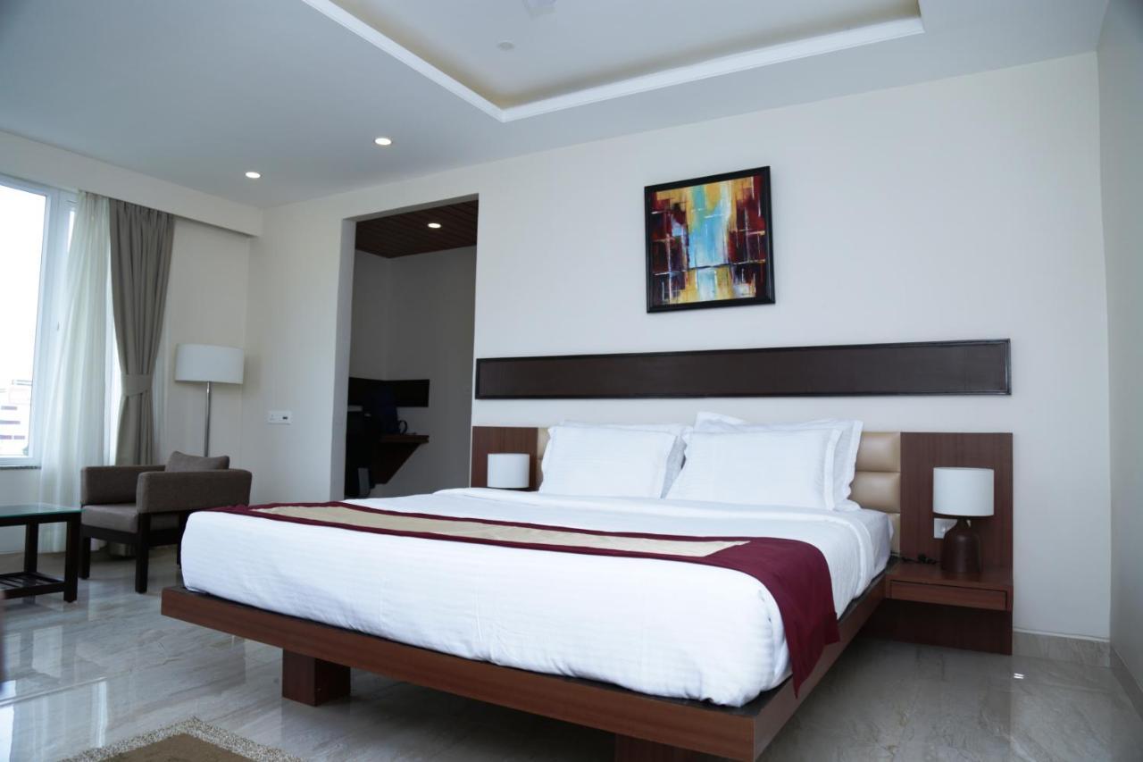 Hotel Prism - A Boutique Hotel Jorhāt Εξωτερικό φωτογραφία