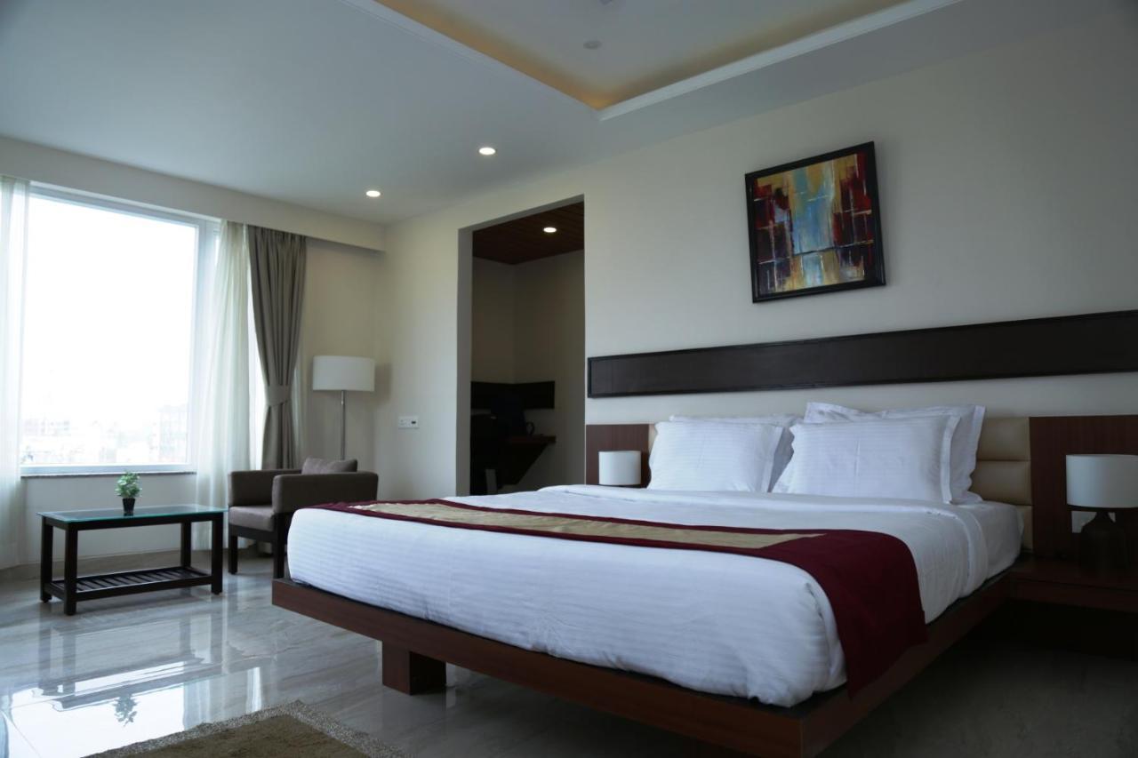 Hotel Prism - A Boutique Hotel Jorhāt Εξωτερικό φωτογραφία