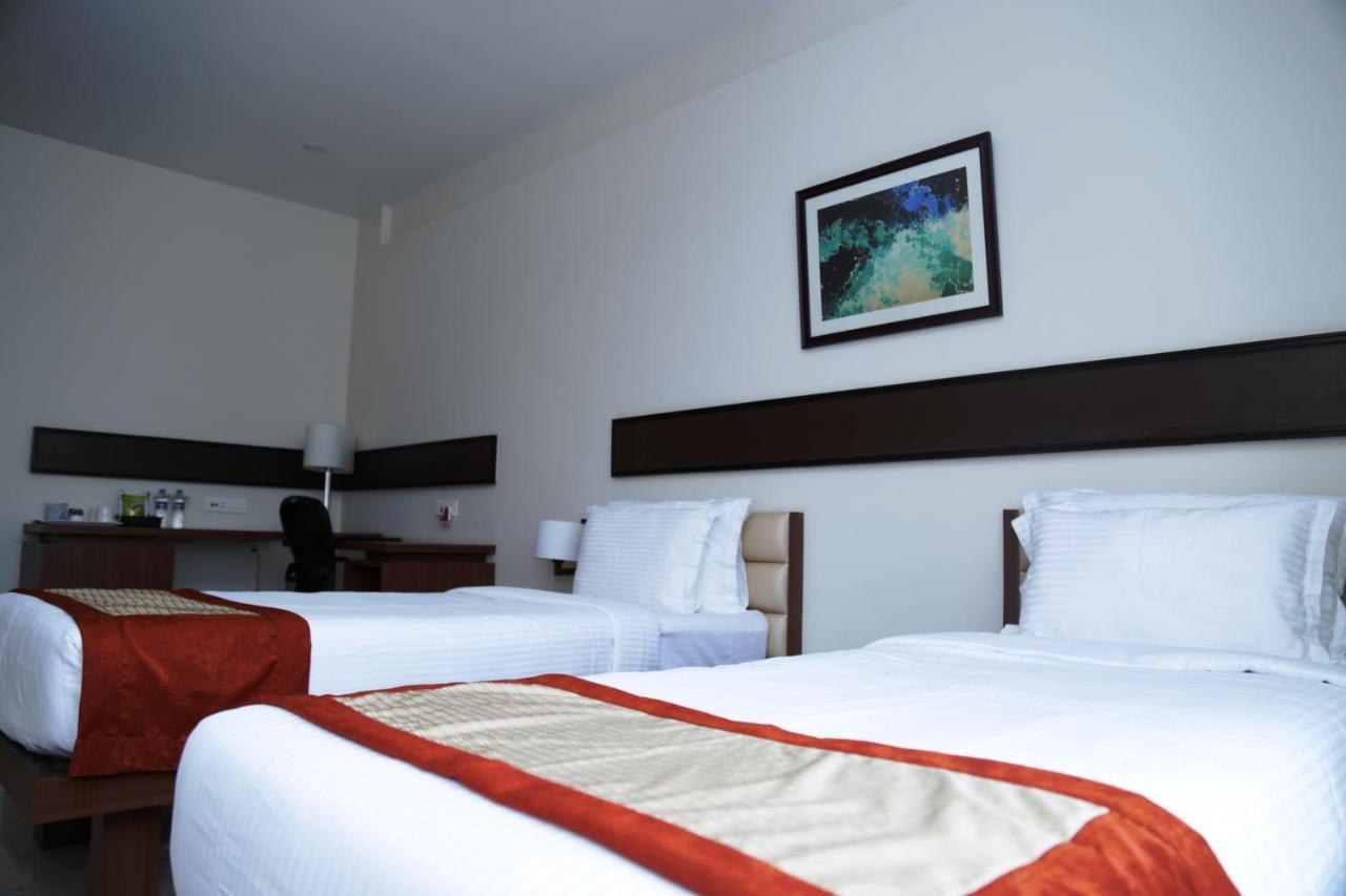Hotel Prism - A Boutique Hotel Jorhāt Εξωτερικό φωτογραφία