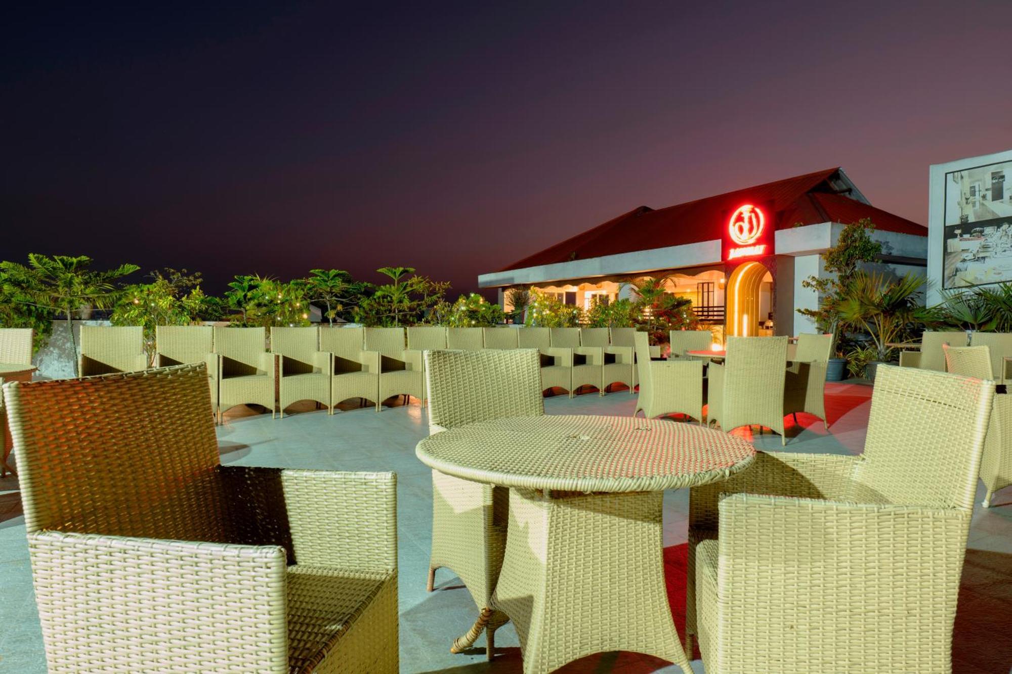 Hotel Prism - A Boutique Hotel Jorhāt Εξωτερικό φωτογραφία