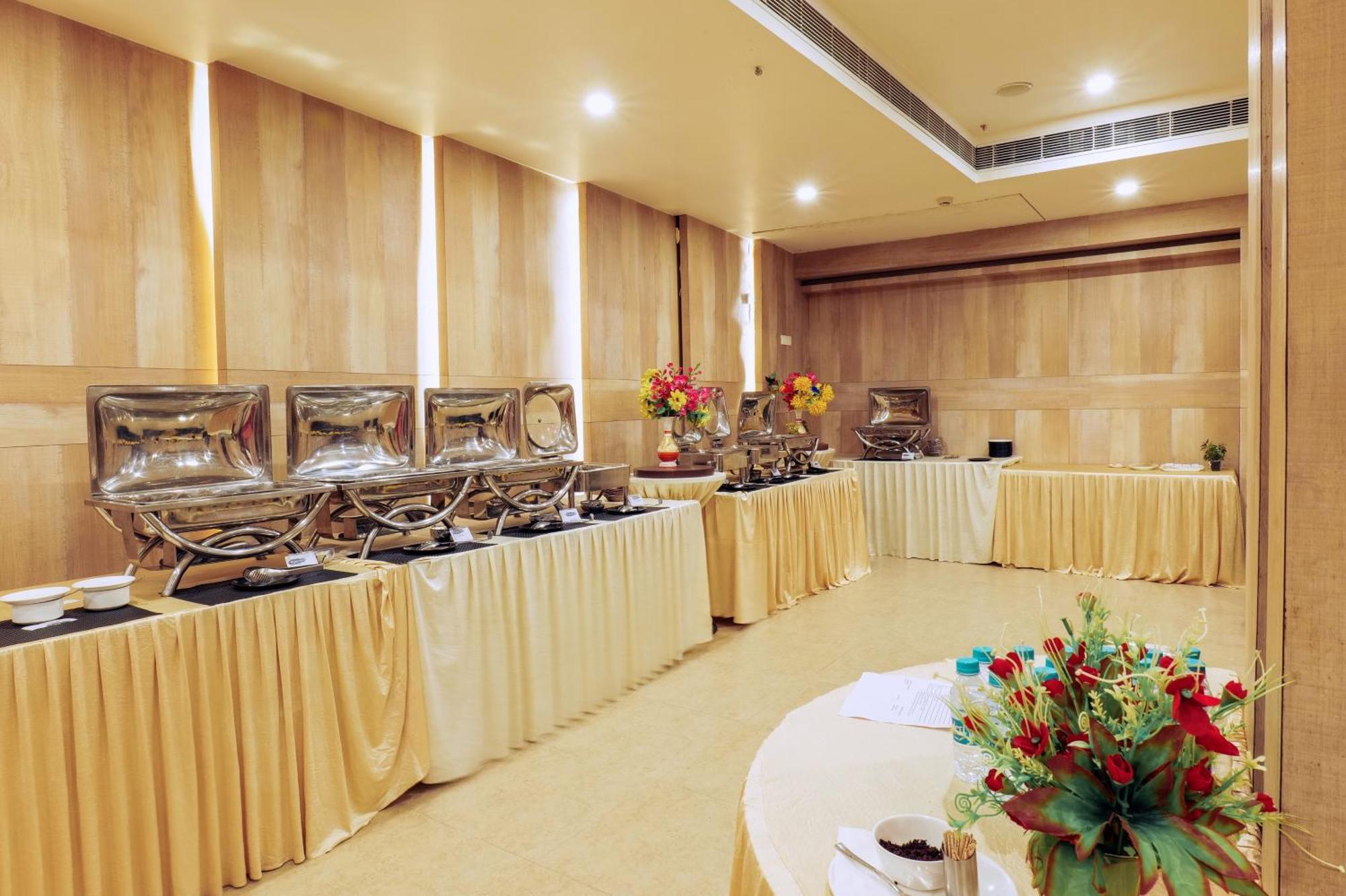Hotel Prism - A Boutique Hotel Jorhāt Εξωτερικό φωτογραφία